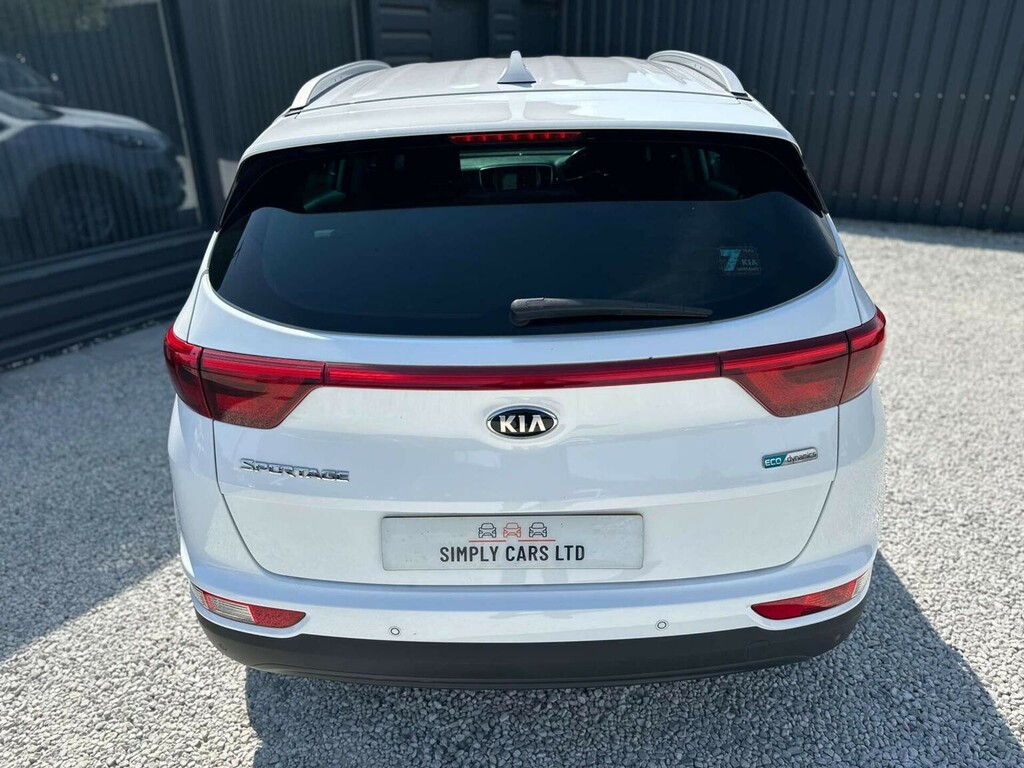 Kia Sportage 1.7 Crdi 2 Euro 6 Ss White #4
