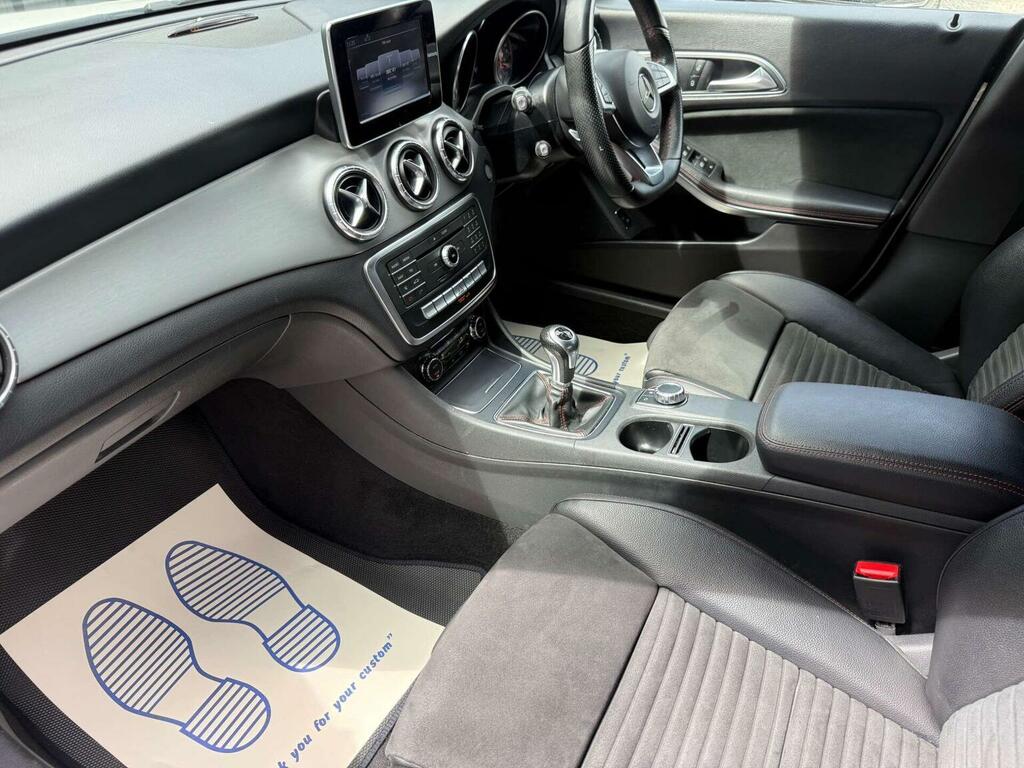 Mercedes-Benz CLA Class 1.6L Cla 180 Amg Line Edition 121 Bhp Black #37