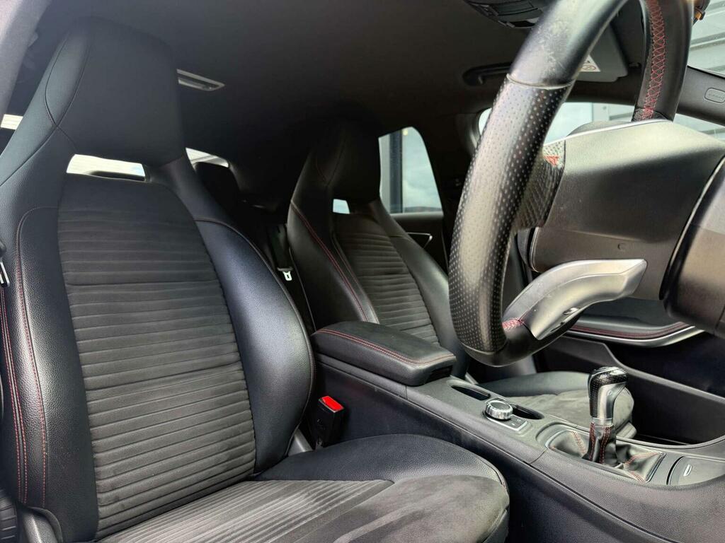 Mercedes-Benz CLA Class 1.6L Cla 180 Amg Line Edition 121 Bhp Black #30