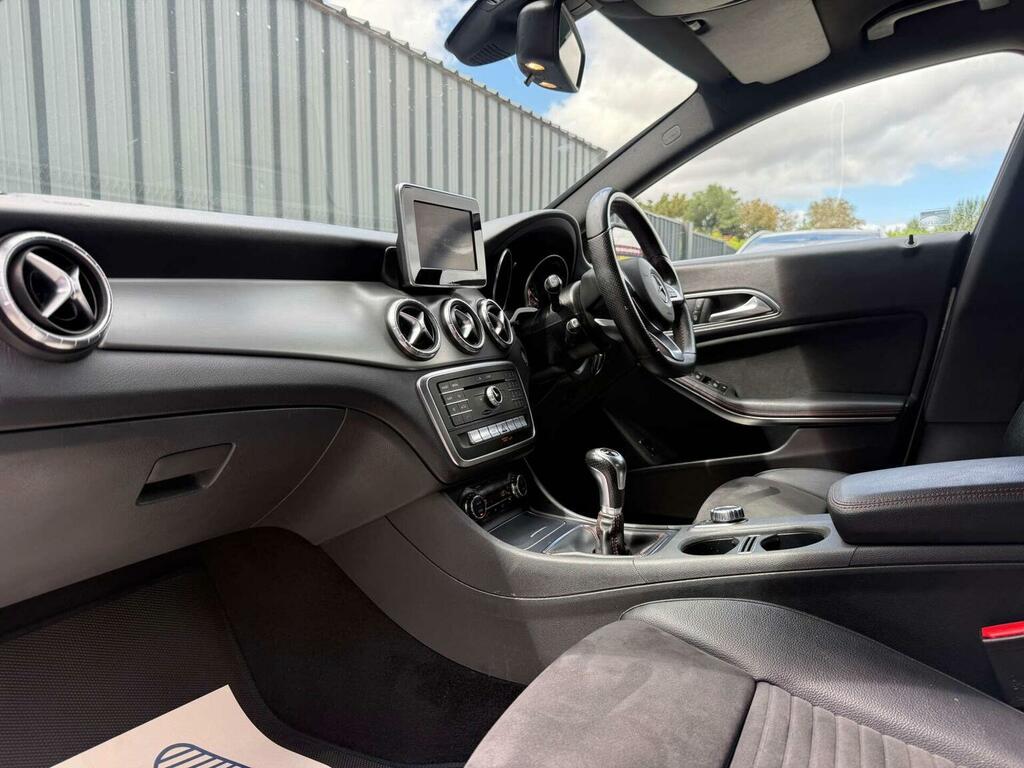 Mercedes-Benz CLA Class 1.6L Cla 180 Amg Line Edition 121 Bhp Black #27