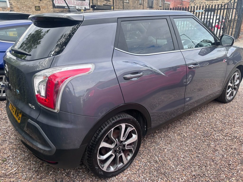 SsangYong Tivoli 1.6L Elx Grey #4
