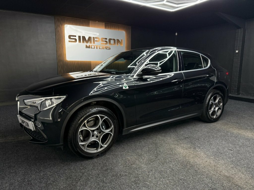 Alfa Romeo Stelvio 2L Speciale Black #3