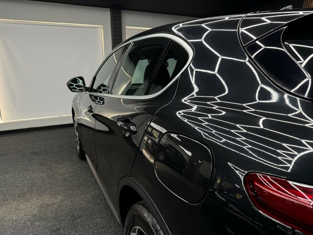 Alfa Romeo Stelvio 2L Speciale Black #6