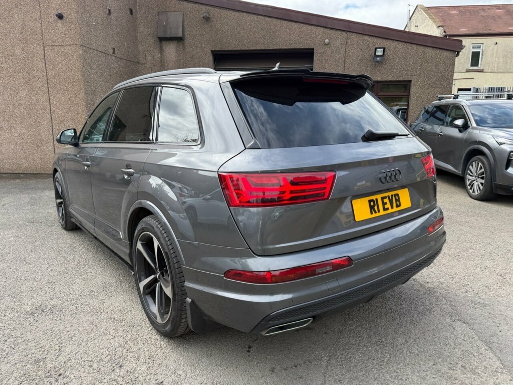 Audi Q7 Suv Grey #3