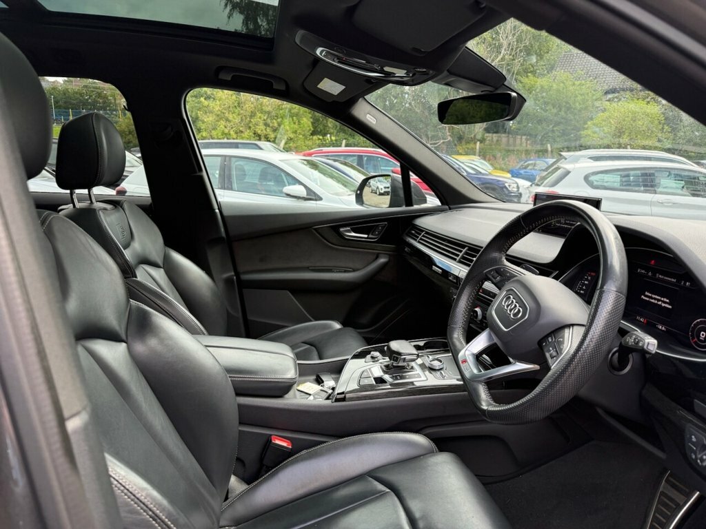 Audi Q7 Suv Grey #4