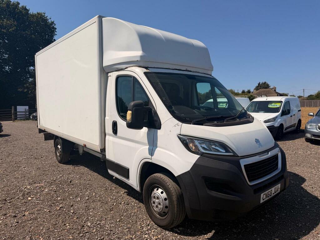 Peugeot Boxer Luton 2.2 Hdi 335 Fwd L3 201868 White