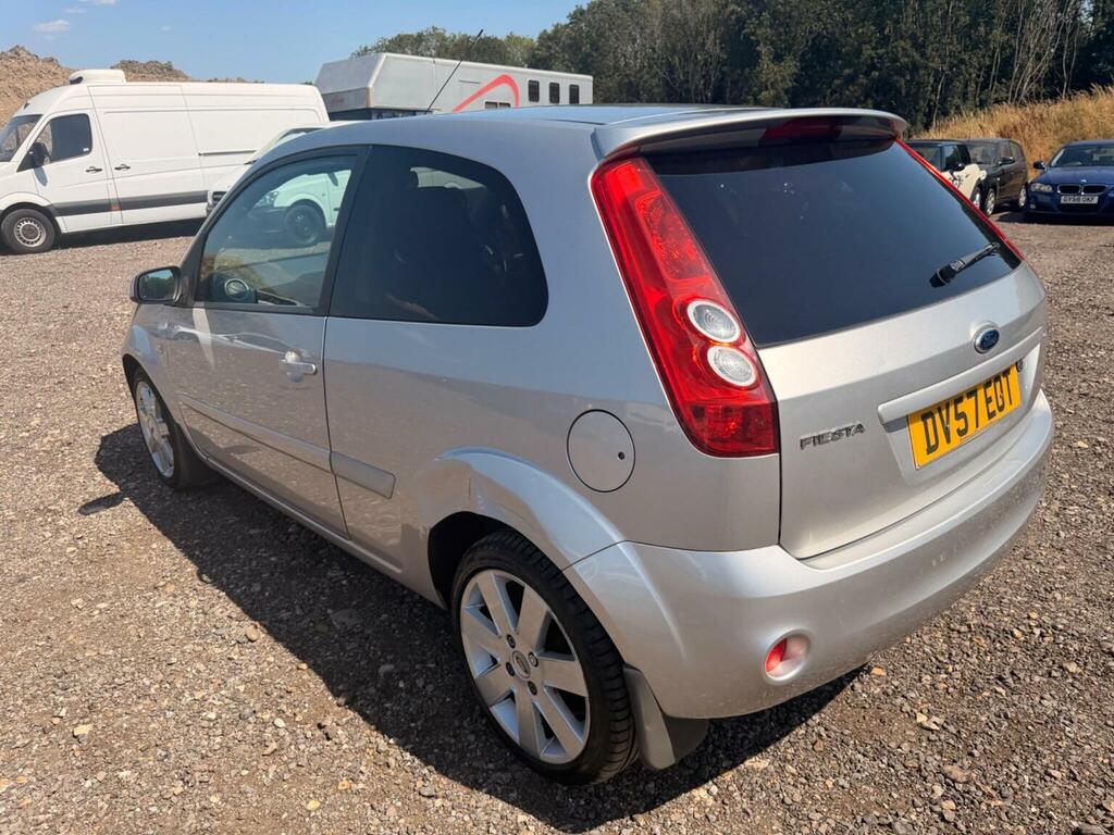 Ford Fiesta Hatchback 1.25 Zetec Climate 200757 DV57EOT Silver #4
