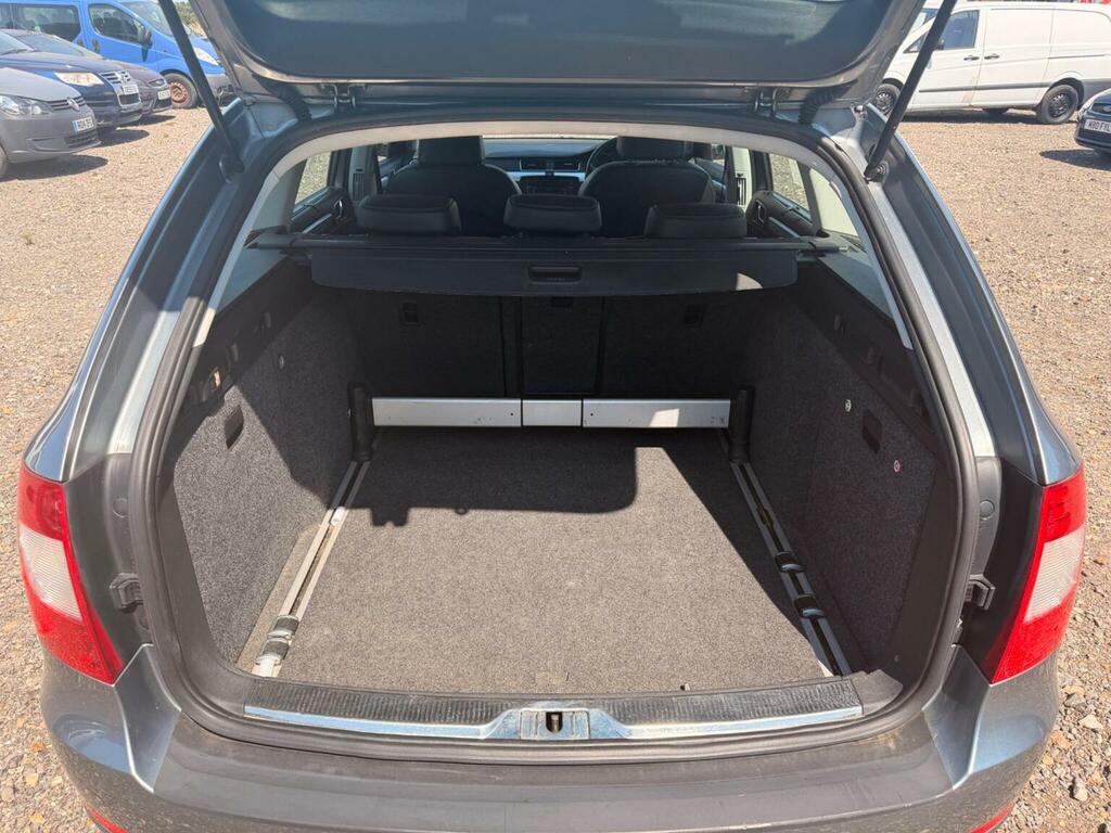 Skoda Superb 2.0 Tdi 170 Touring Estate Bi Silver #7