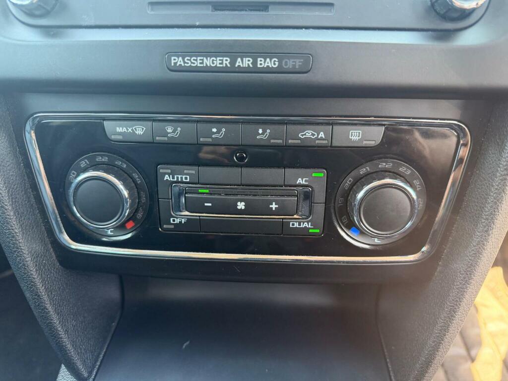 Skoda Superb 2.0 Tdi 170 Touring Estate Bi Silver #17