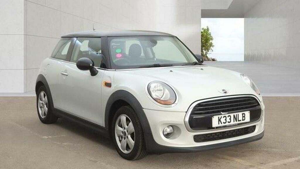 Mini Hatch Hatchback 1.5 Cooper D Euro 6 Ss 201565 Silver