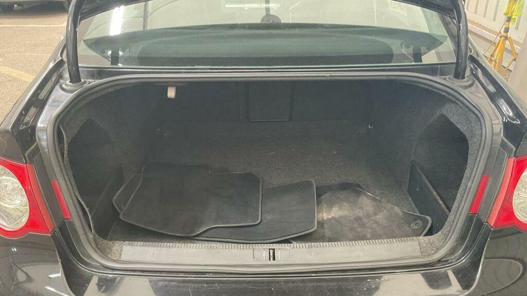 Volkswagen Passat Estate 2.0 Tdi Highline Euro 5 200909 Silver #9
