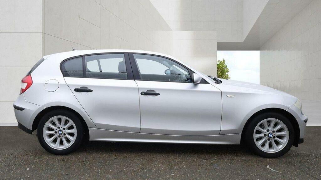 BMW 1 Series 2.0 118D Es Euro 4 Silver #5