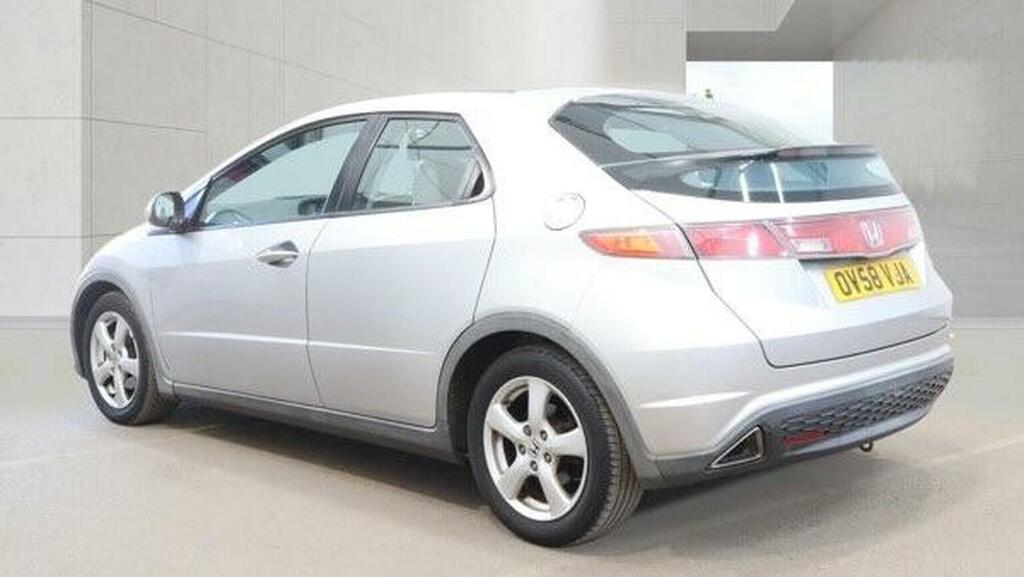 Honda Civic 1.8 I-vtec Es Silver #3