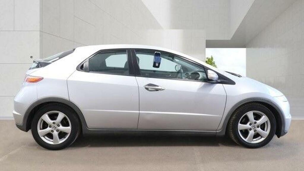 Honda Civic 1.8 I-vtec Es Silver #5