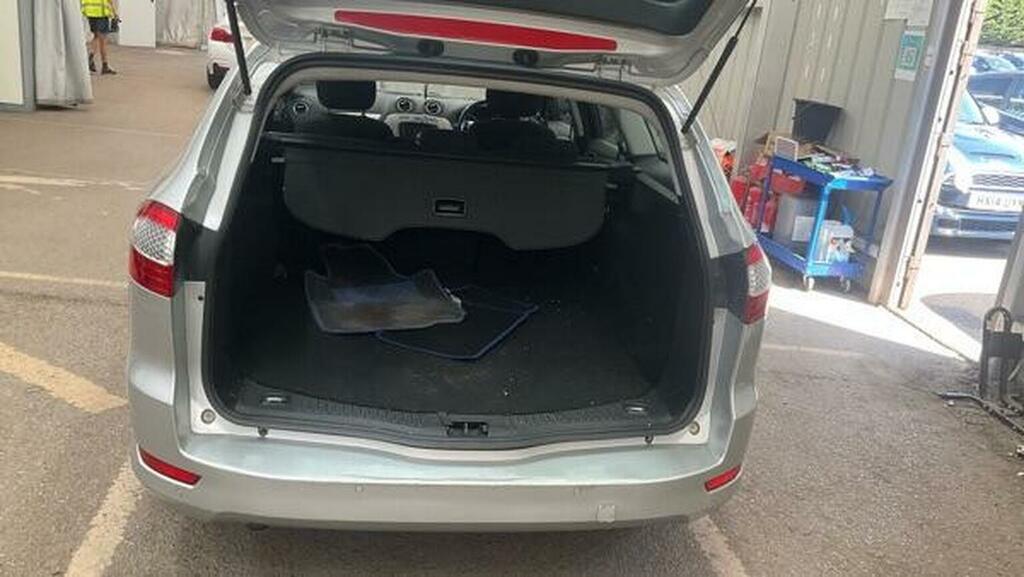Ford Mondeo 2.0 Tdci Zetec Estate Euro 5 14 Silver #9