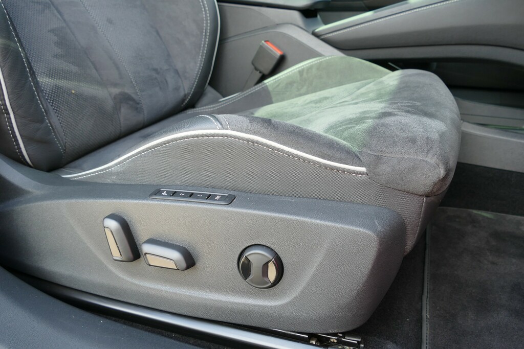 Skoda ENYAQ 60 Blue #16