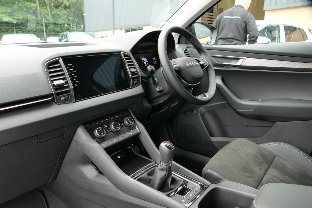 Skoda Karoq 1.0 Tsi 116 Se L Edition 0 Ps Black #2