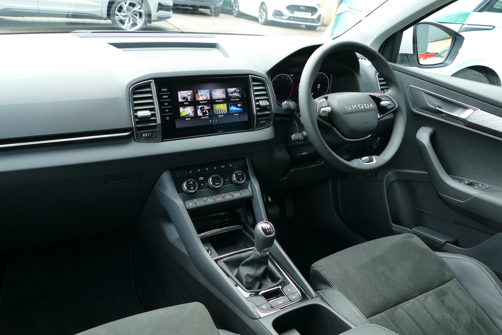 Skoda Karoq 1.0 Tsi 116 Se L Edition 0 Ps White #2