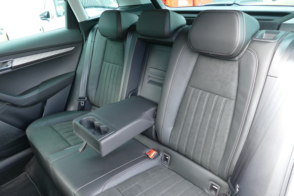 Skoda Karoq 1.0 Tsi 116 Se Edition Silver #8