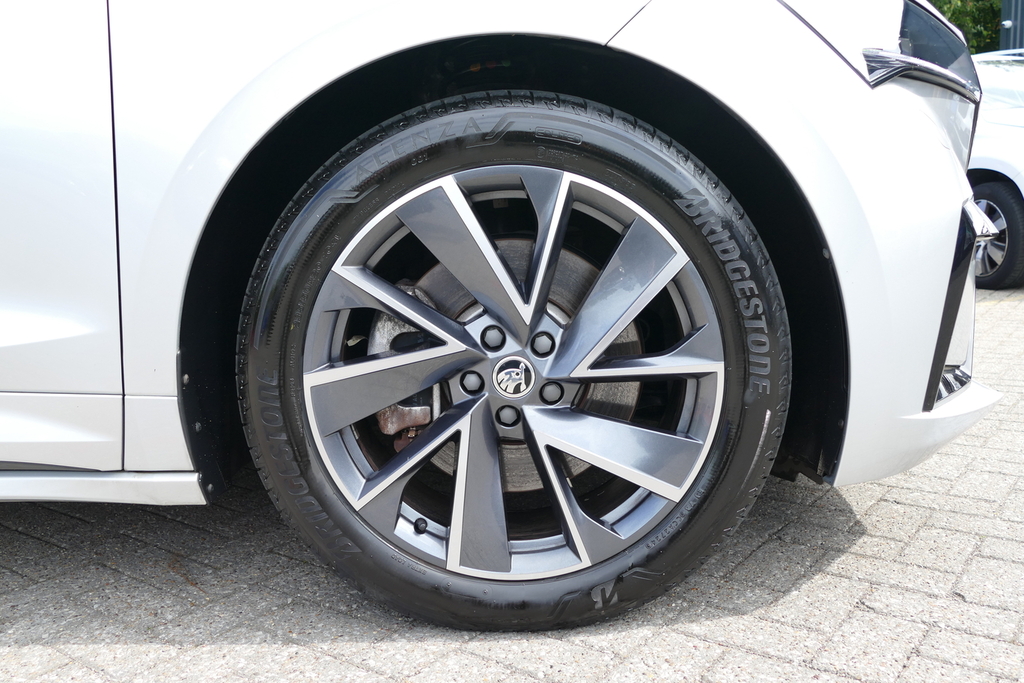 Skoda ENYAQ 82Kwh 85X Sportline Plus Suv 4Wd Silver #5