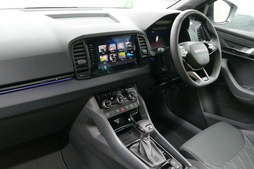 Skoda Karoq Karoq Sportline Edition 1.5 Tsi 150 Ps Dsg  White #2