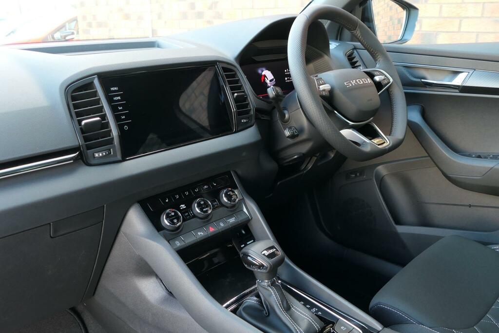 Skoda Karoq Karoq Sportline Edition 1.5 Tsi 150 Ps Dsg White #2
