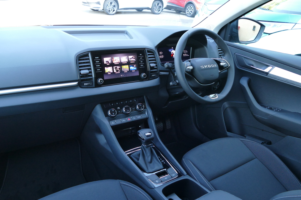 Skoda Karoq Karoq Se Edition 1.5 Tsi 150 Ps Dsg Grey #2