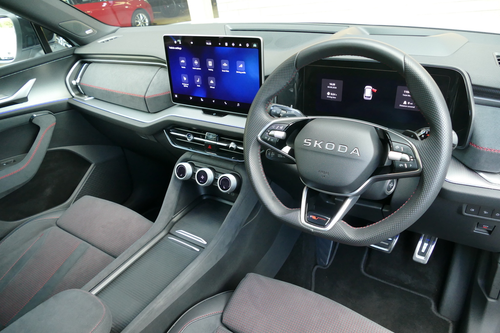 Skoda Kodiaq 2.0 Tsi Vrs 4X4 Dsg 7 Seat 0 Ps White #6