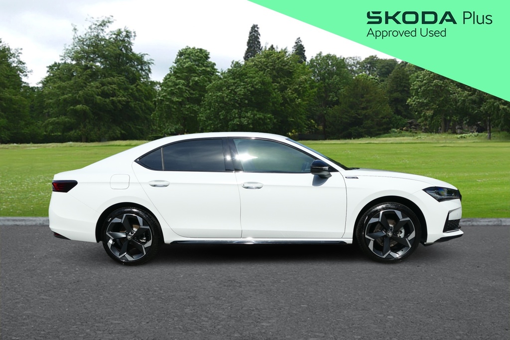 Skoda Superb 1.5 Tsi E-tec Sportline Dsg 0 Ps White #4