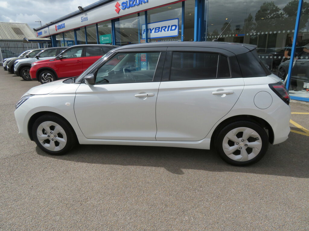 Suzuki Swift Swift Hatchback White #5