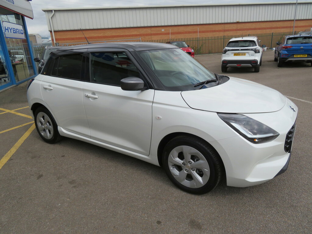 Suzuki Swift Swift Hatchback White #3