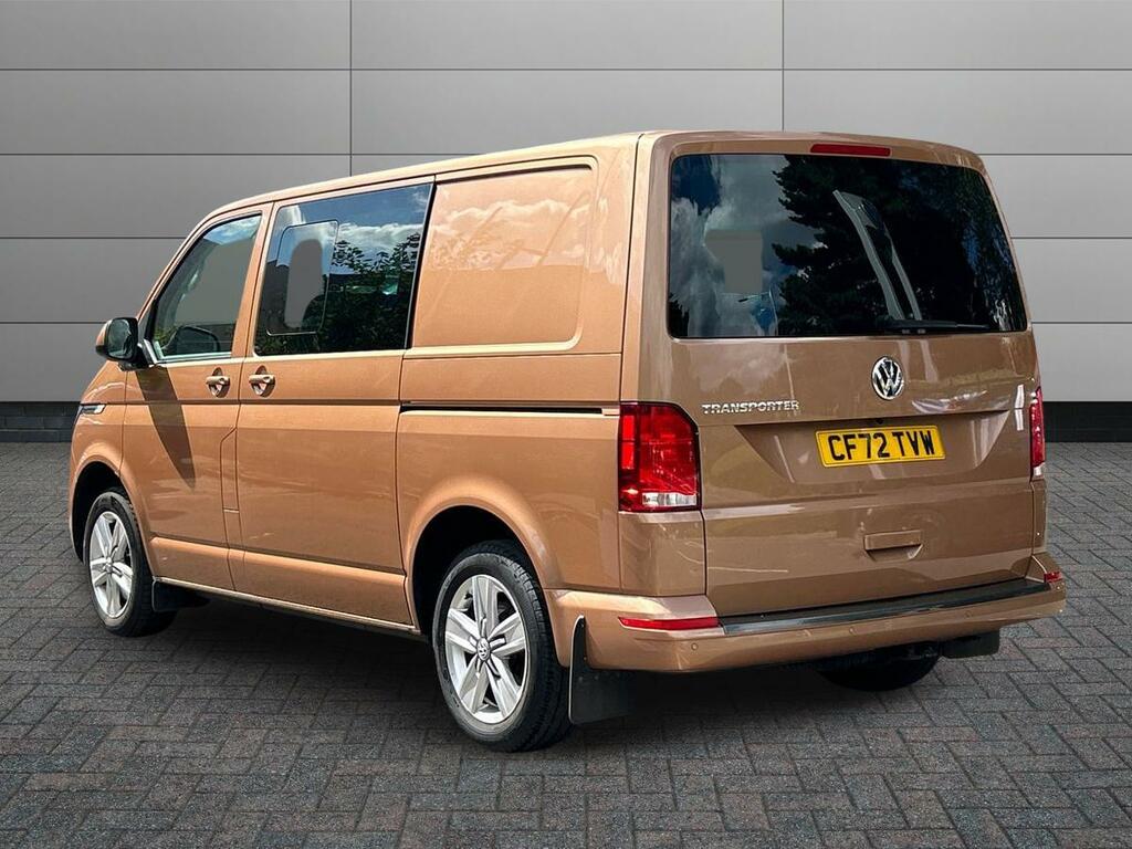 Volkswagen Transporter 2.0 Tdi T32 Highline Kombi Dsg Fwd Swb Euro 6 Ss CF72TVW Brown #2