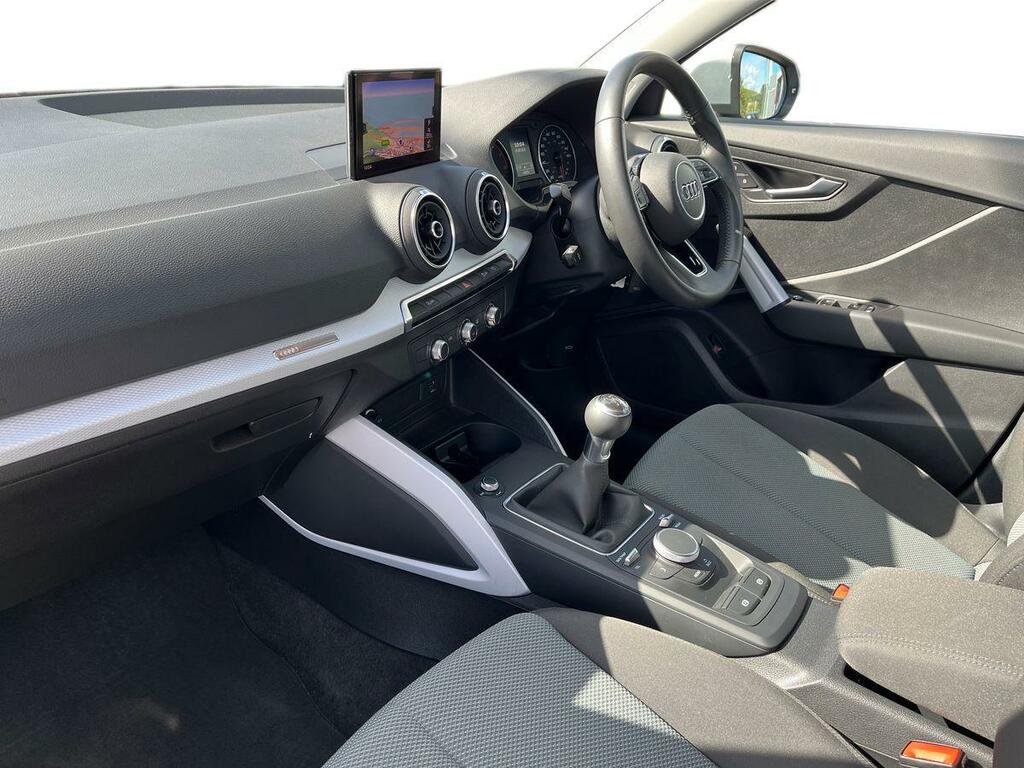 Audi Q2 1.5 Tfsi Cod 35 Technik Euro 6 Ss Silver #3