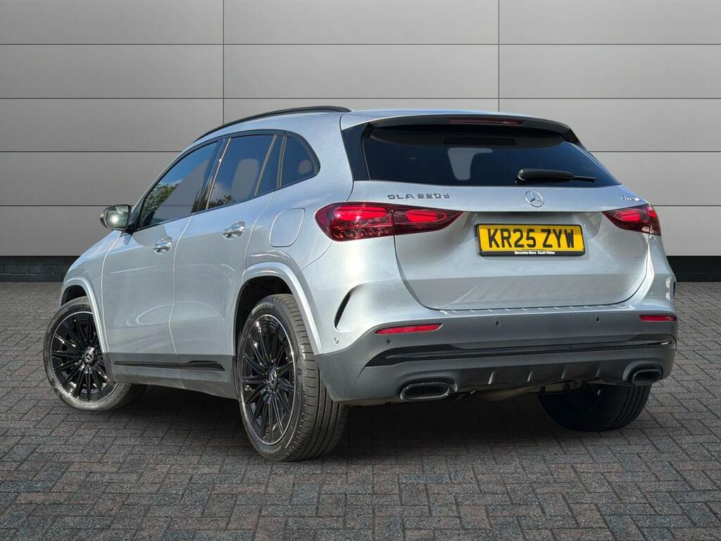 Mercedes-Benz GLA Class Gla 220 D 4Matic Amg Line Premium Plus KR25ZYW Silver #2
