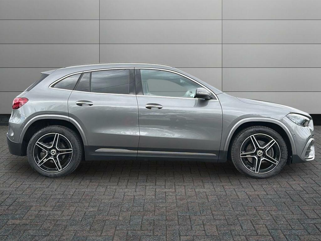 Mercedes-Benz GLA Class Gla 200 D Amg Line Executive Grey #5