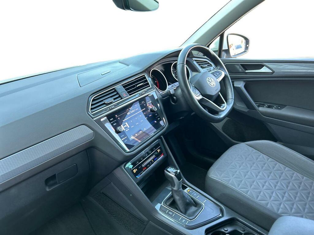 Volkswagen Tiguan 2.0 Tdi Life Dsg Euro 6 Ss CJ73DVO White #3