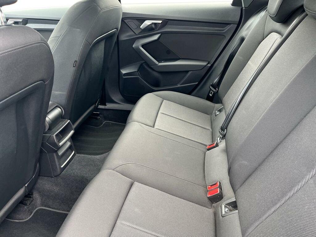 Audi A3 1.0 Tfsi 30 Technik Sportback Euro 6 Ss CU22UFT Grey #4