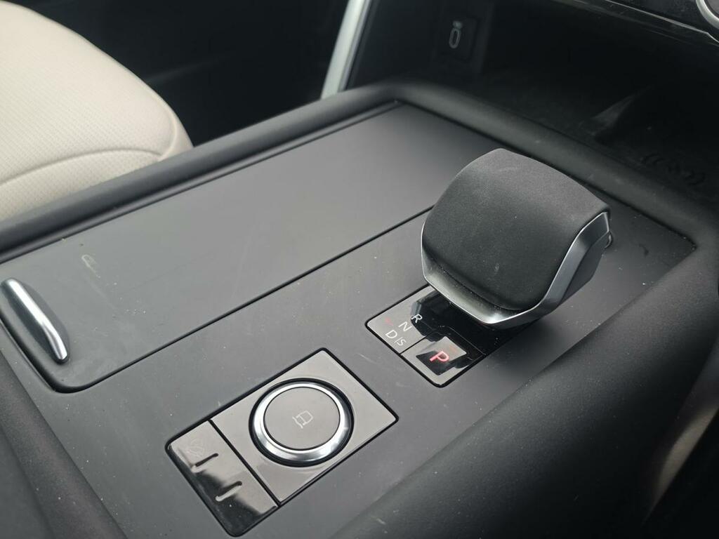 Land Rover Discovery Hse Commercial Black #13