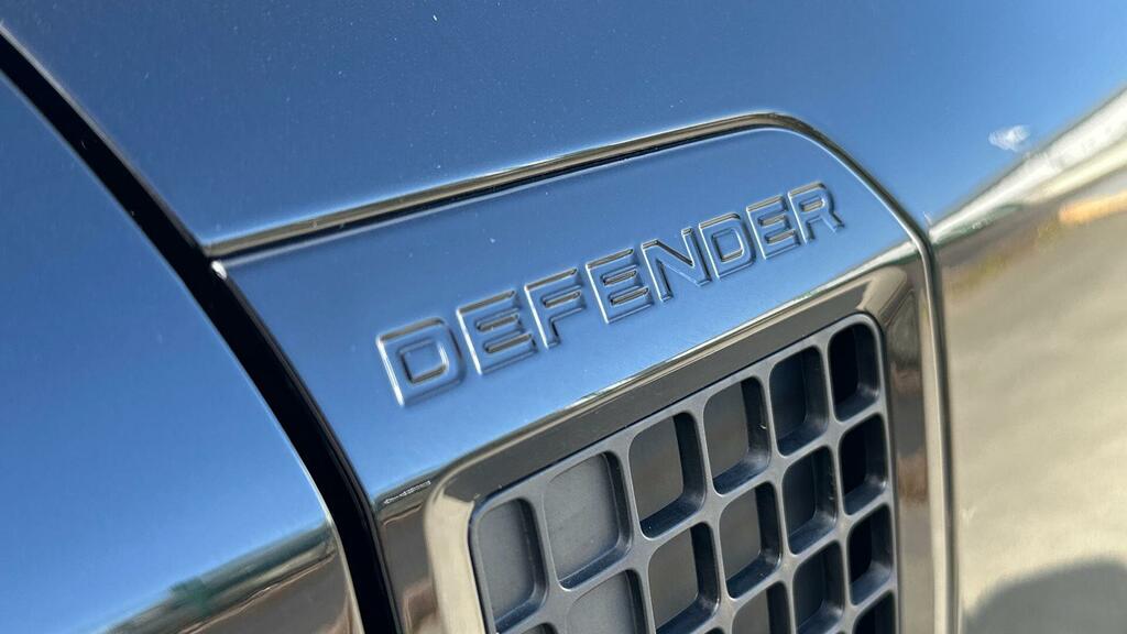 Land Rover Defender 110 110 2024 74 #28