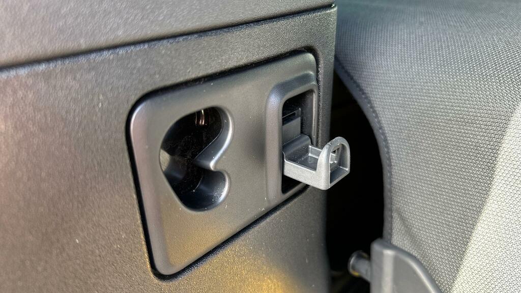 Land Rover Defender 110 110 2024 74 #27