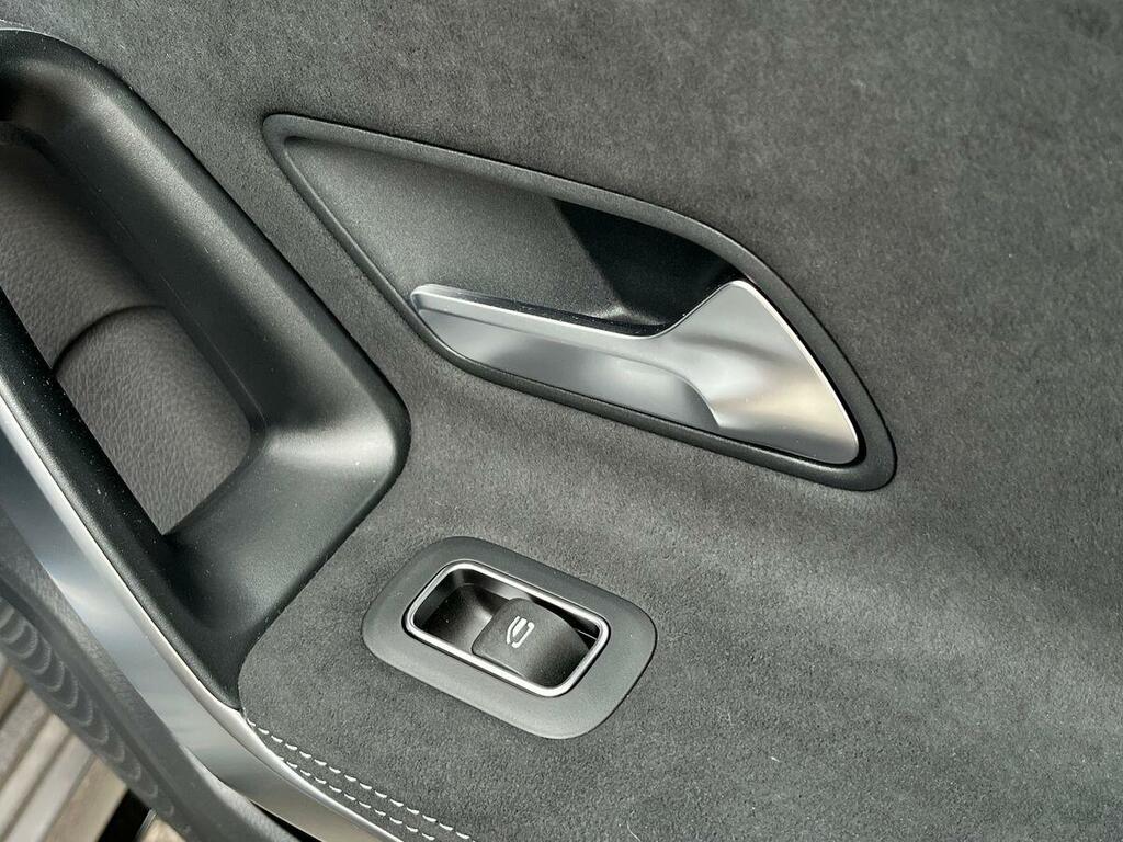 Mercedes-Benz A Class A200 Amg Line Premium 2026 Black #38