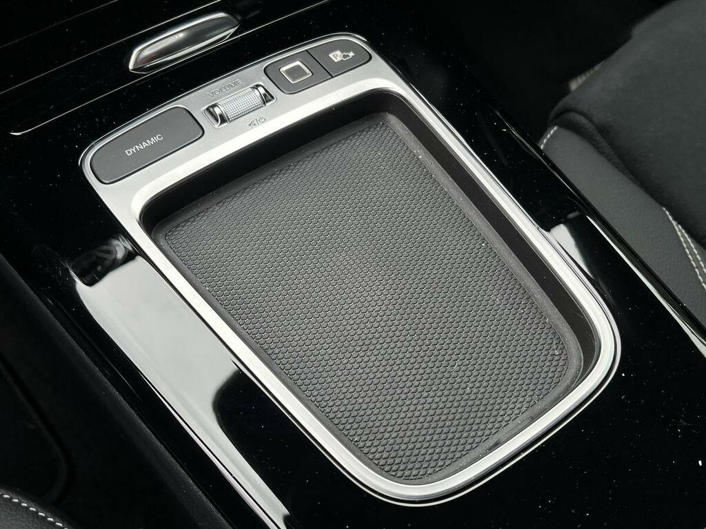 Mercedes-Benz A Class A200 Amg Line Premium 2026 Black #35