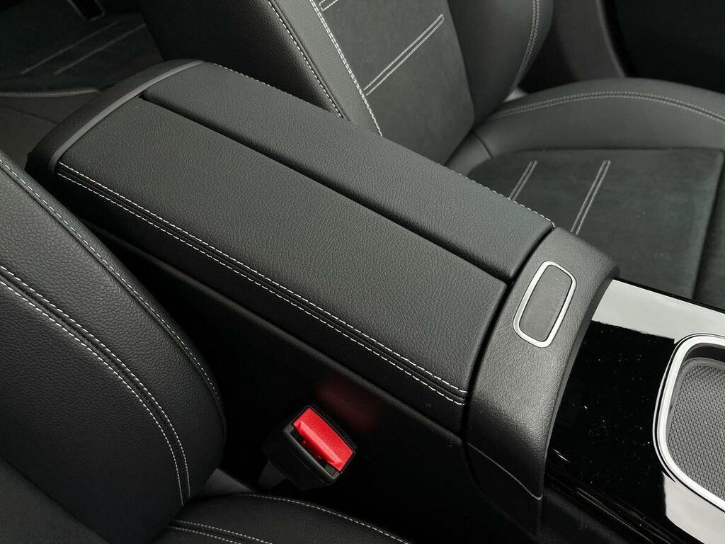 Mercedes-Benz A Class A200 Amg Line Premium 2026 Black #25