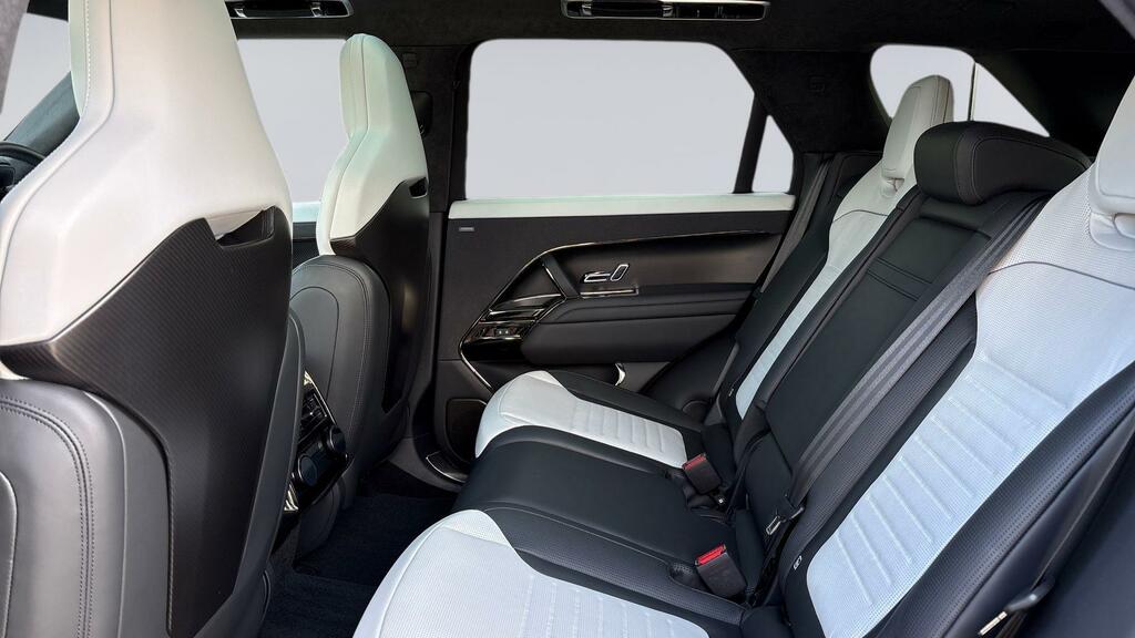 Land Rover Range Rover Sport 4.4 P635 Sv Edition One Gloss Paint Black #4