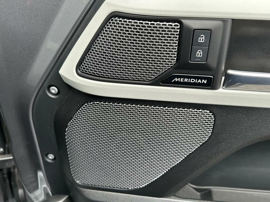 Land Rover Defender 110 Defender 3.0 D300 X-dynamic Hse 110 Estat Grey #23