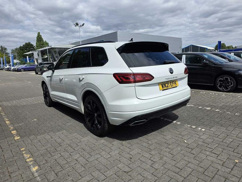 Volkswagen Touareg 3.0 Tdi V6 Black Edition Tiptronic 4Motion Euro 6 WN21EFH White #3