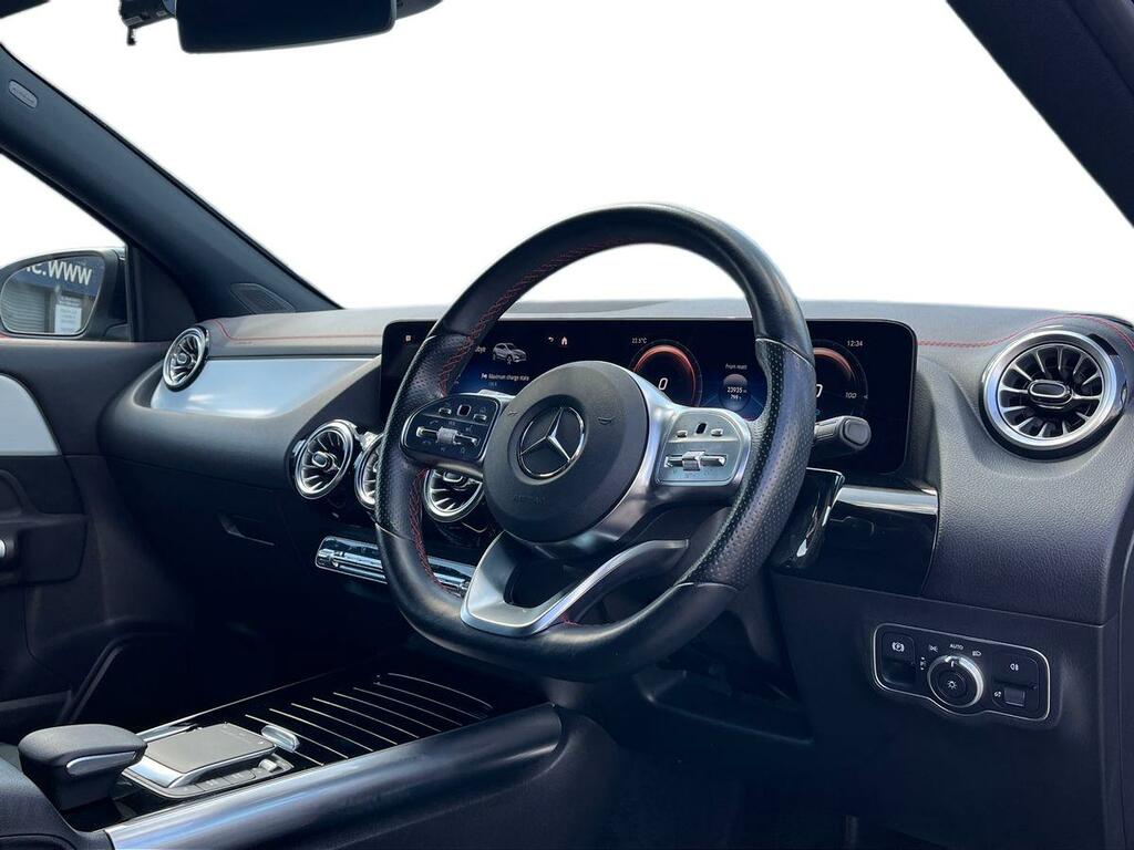 Mercedes-Benz EQA Eqa 250 140Kw Amg Line Premium 66.5Kwh Black #19