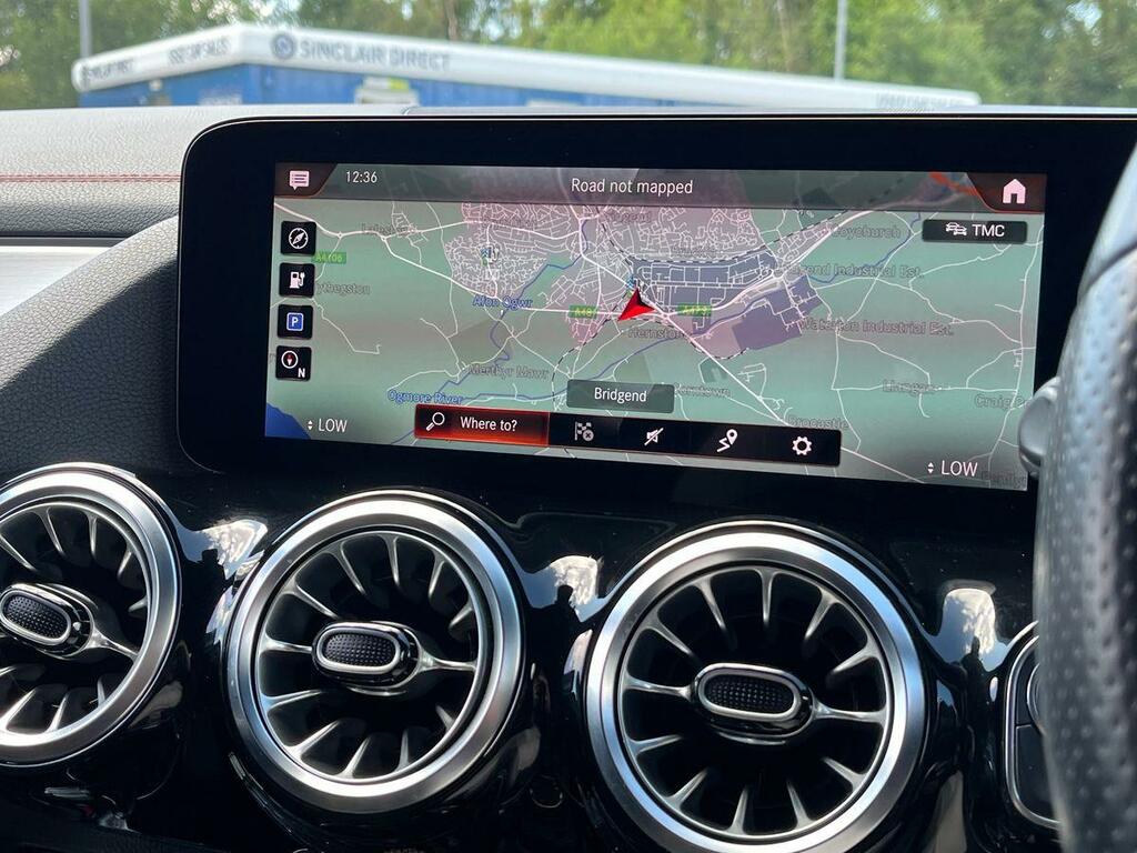 Mercedes-Benz EQA Eqa 250 140Kw Amg Line Premium 66.5Kwh Black #10