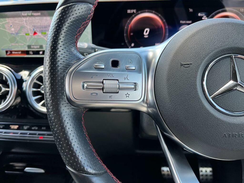 Mercedes-Benz EQA Eqa 250 140Kw Amg Line Premium 66.5Kwh Black #15