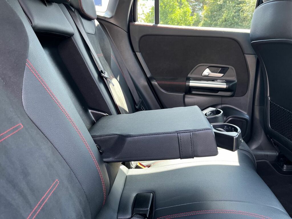 Mercedes-Benz EQA Eqa 250 140Kw Amg Line Premium 66.5Kwh Black #33